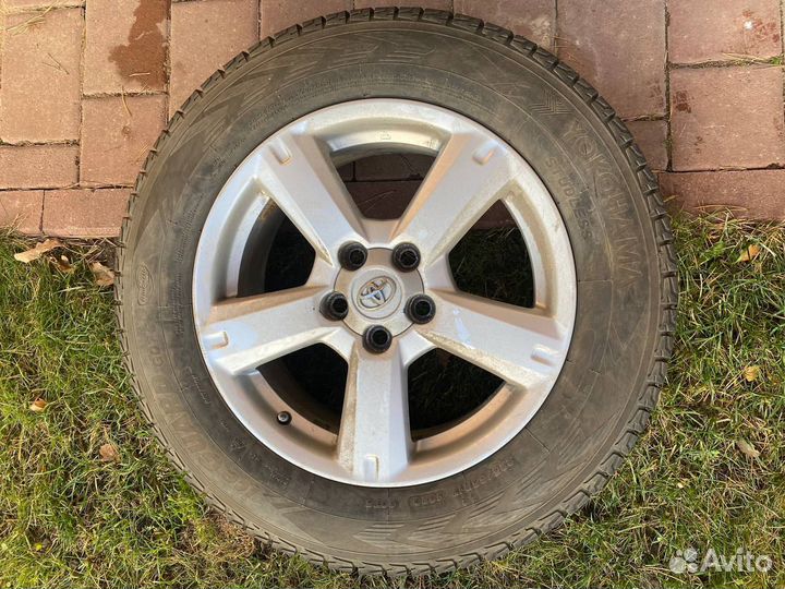 Yokohama IceGuard Stud IG65 225/65 R17
