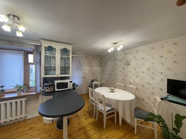 3-к. квартира, 110 м², 6/9 эт.