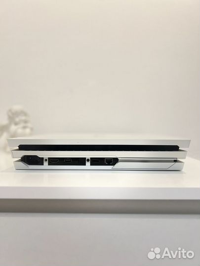 Sony playstation 4 PS4 pro 1tb белая