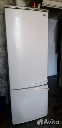 Продам холодильник, кресло, телевизор, консоль