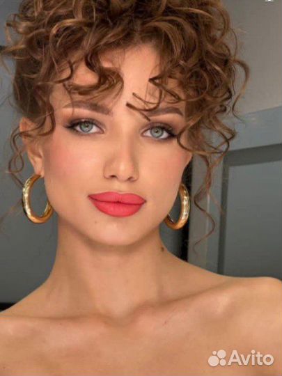 Модель для фотосессии