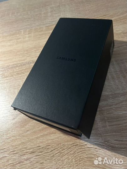 Samsung Galaxy C8, 4/64 ГБ