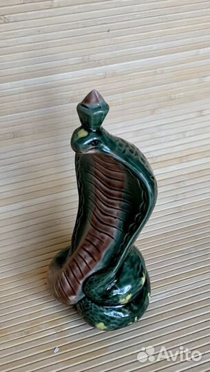 Статуэтка Змея