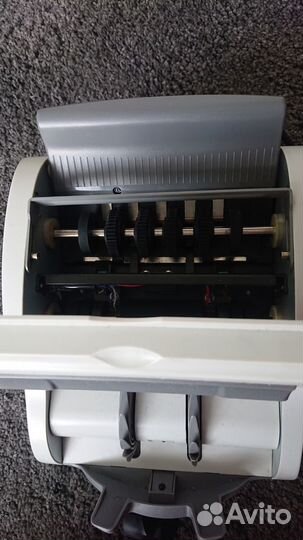 Счетчик банкнот PRO 40UMI LCD