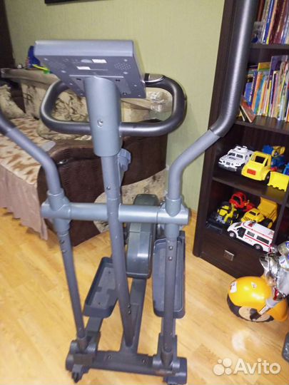 Эллиптический тренажер torneo