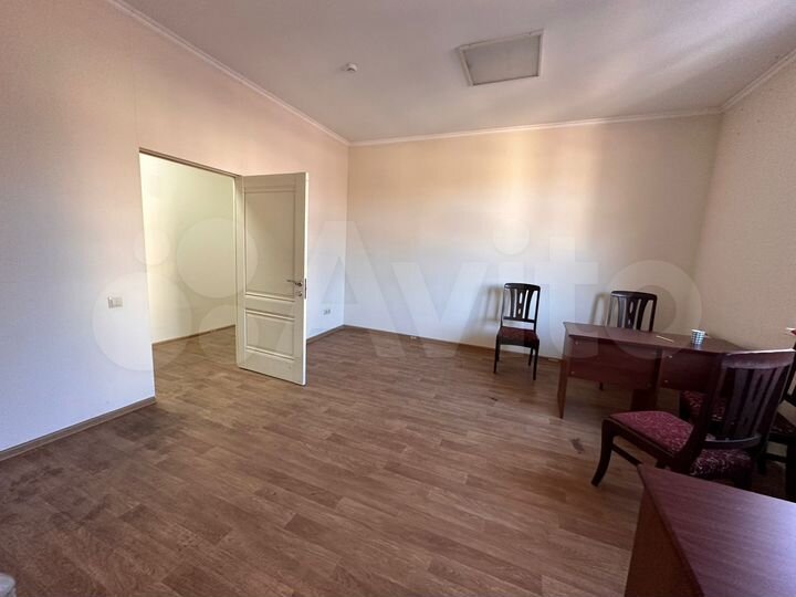 Офис 2х кабин, 35 м²