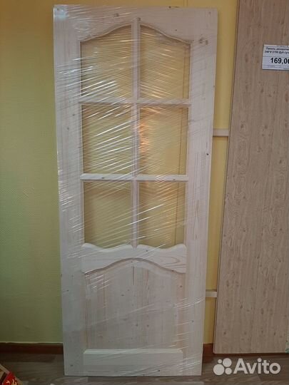Двери деревянные межкомнатные