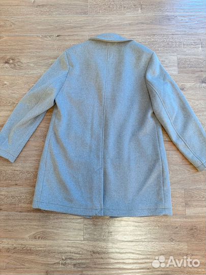 Демисезонное мужское пальто Guess в размере М