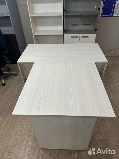 Мебель в офис