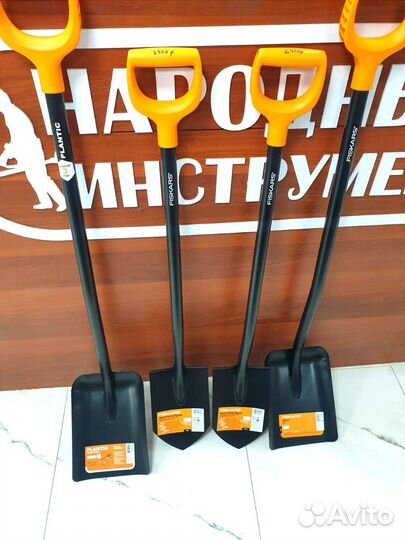 Лопата fiskars