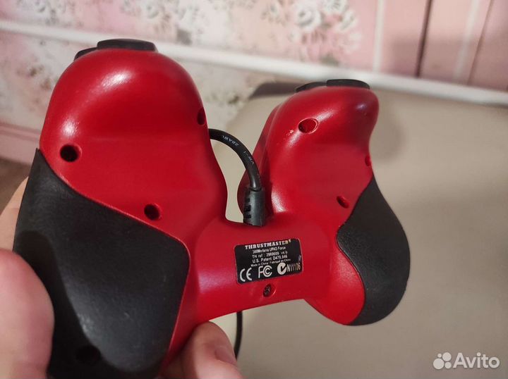 Джойстик для пк Thrustmaster стилизованный Феррари