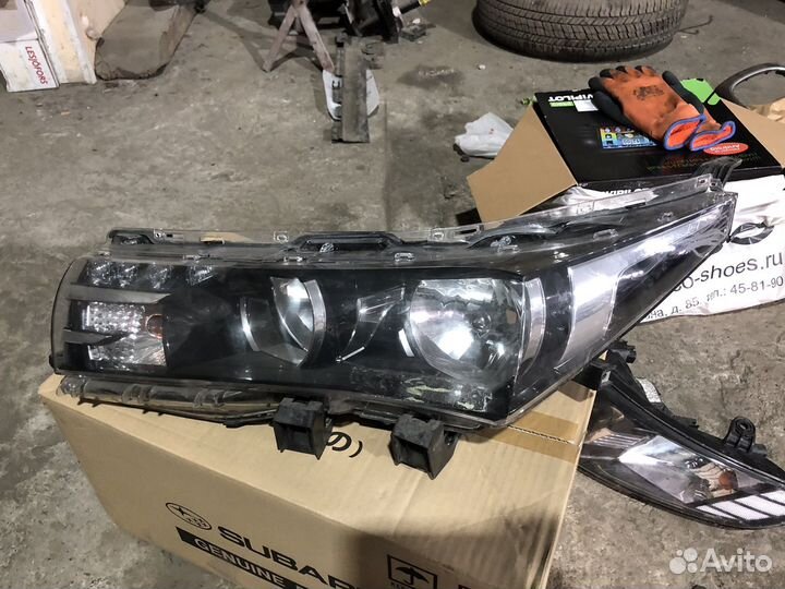 Фара передняя левая Toyota Corolla 180