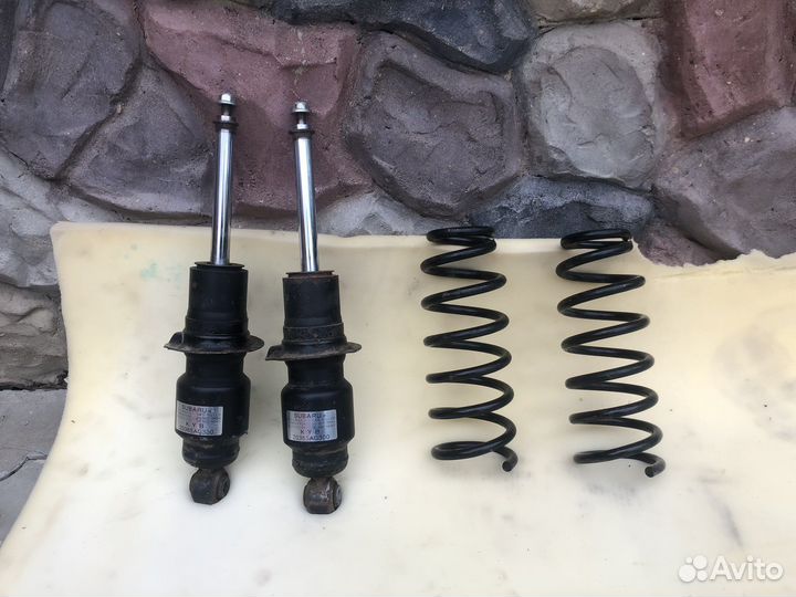 Стойки subaru outback