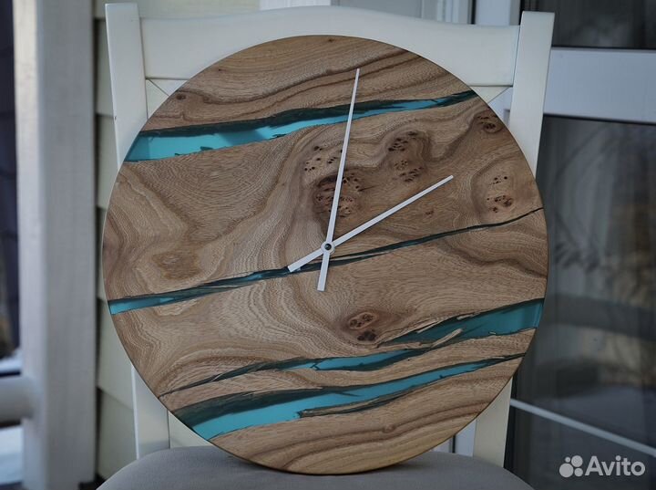 Часы из дерева, часы из смолы, часы настенные