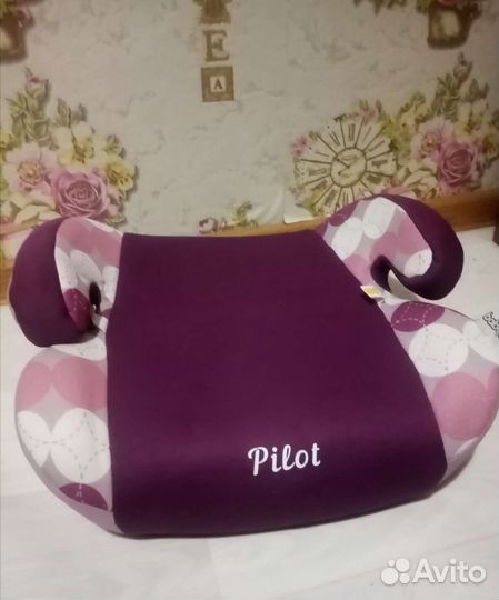 Автокресло бустер