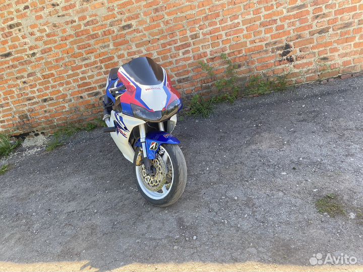 Honda cbr 954 rr