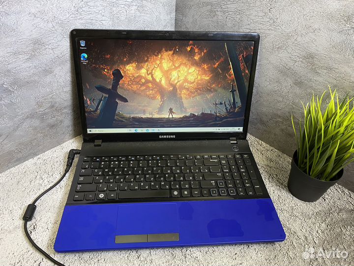Шустрый ноутбук Samsung 2 видеокарты