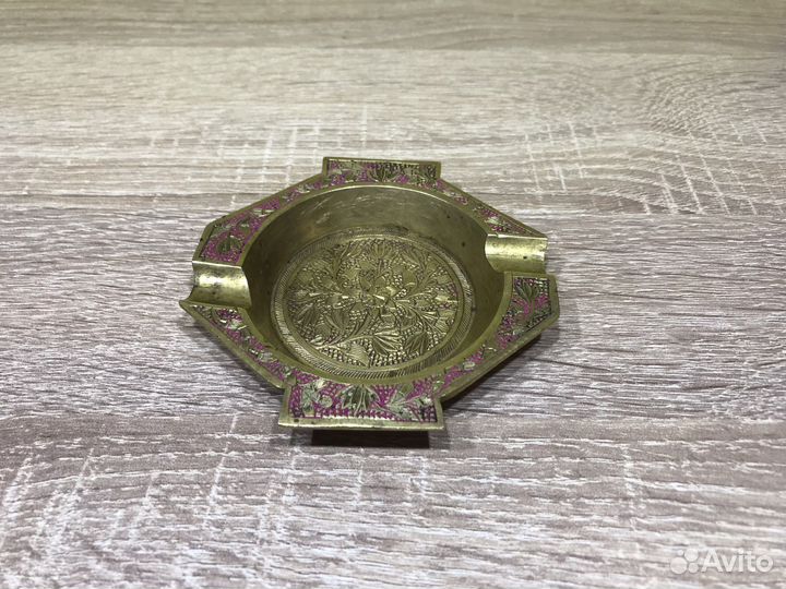 Б.898 Пепельница латунь