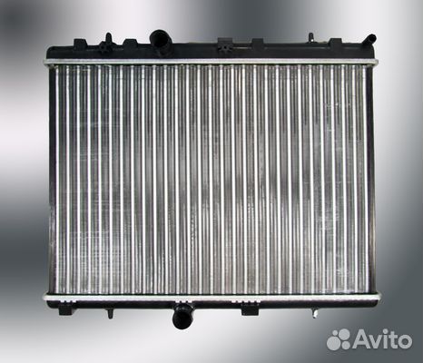 Радиатор охлаждения Ситроен C3 09
