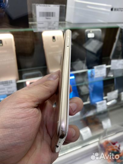 Телефон honor 7а