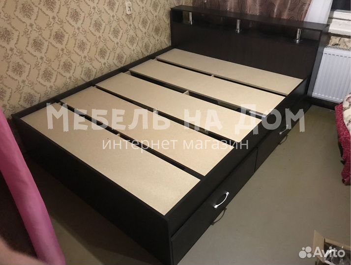 Кровать двухспальная