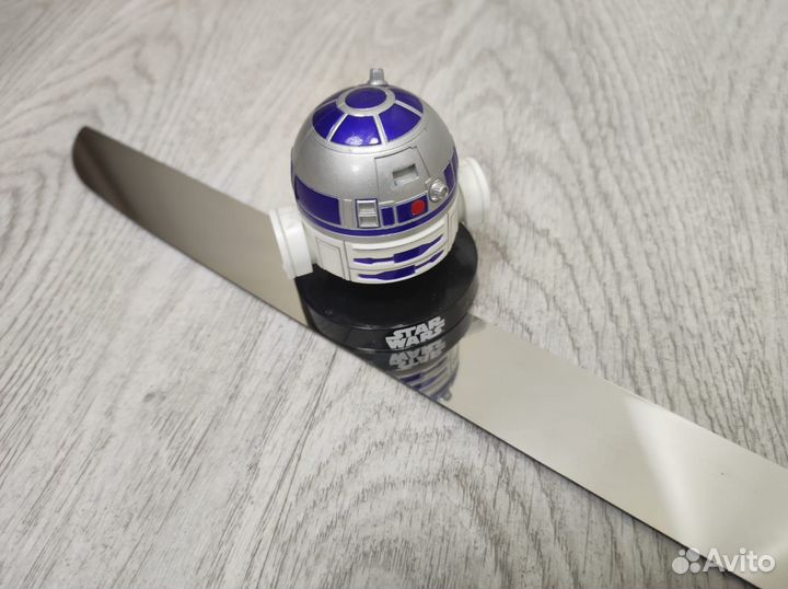 Накладка на кромку багажника Toyota Verso 2006-10