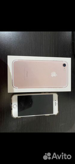 Телефон iPhone