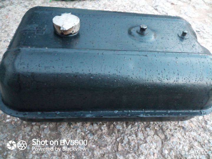 Запасной бак на Ам Урал