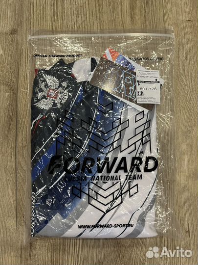 Футболка Forward