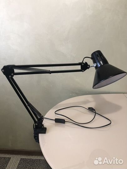 Лампа настольная для маникюра