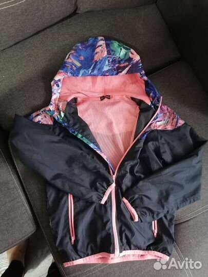 Ветровка для девочки
