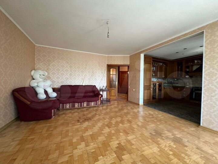 3-к. квартира, 109 м², 2/7 эт.