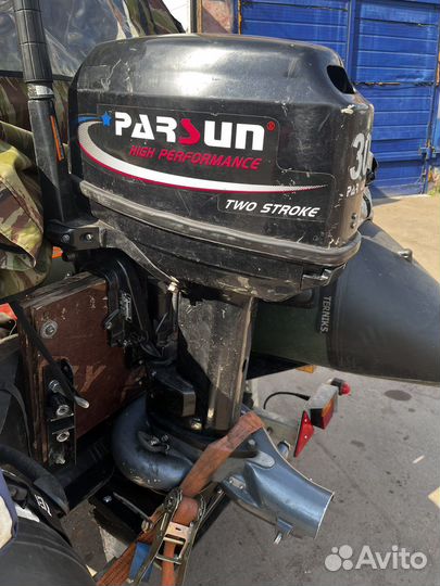 Продам лодку Golfstream