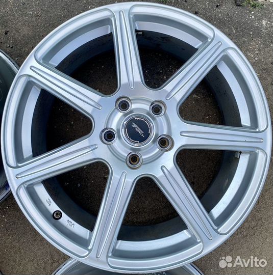 Диски оригинал Bridgestone Toprun 5x114.3 ET53 R18