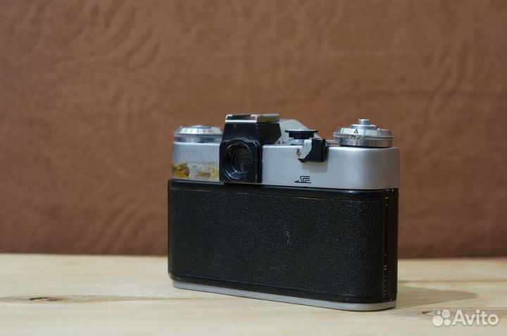 Фотоаппарат Зенит Е. Плёночник СССР