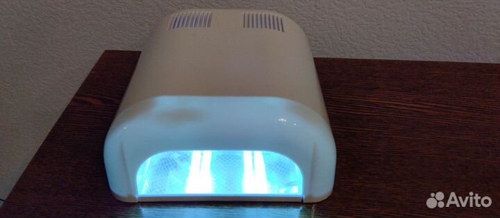 Уф лампа для ногтей