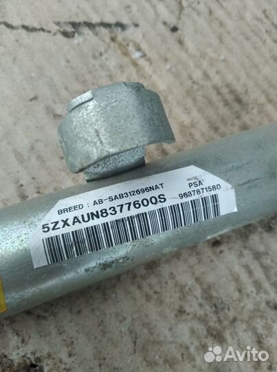 Шторка безопасности правая пежо 307