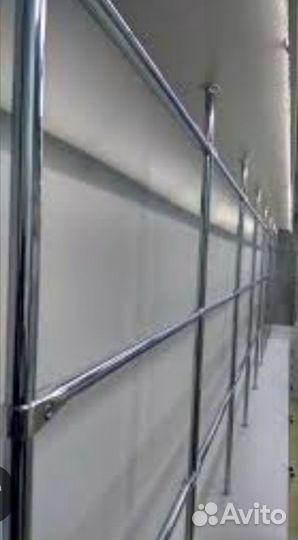 Витрины стеклянные