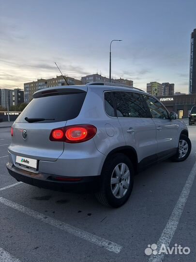 Volkswagen Tiguan 2.0 AT, 2010, 149 000 км