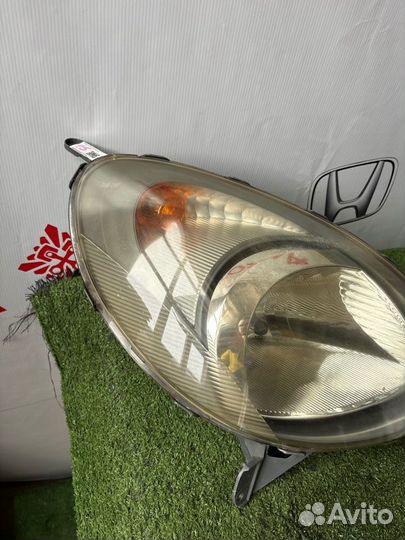 Фара Toyota Funcargo NCP20