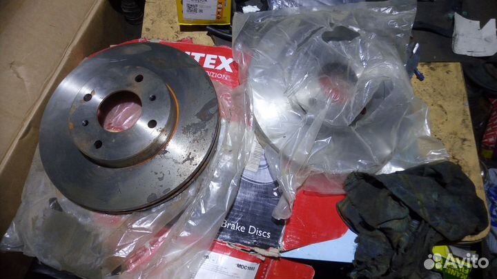 Тормозные диски Nissan Primera P11, Almera N16