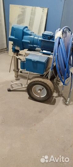 Безвоздушный окрасочный аппарат