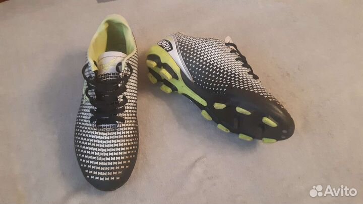Футбольные бутсы 38 размер
