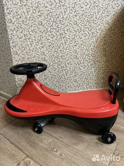 Машинка бибикар