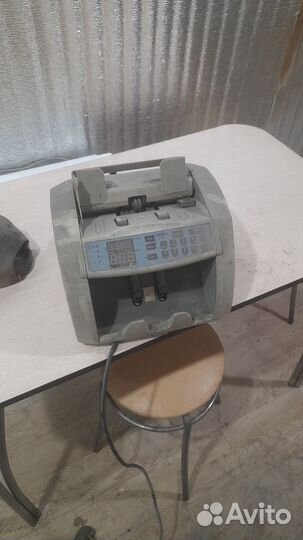 Счетная машинка для денег