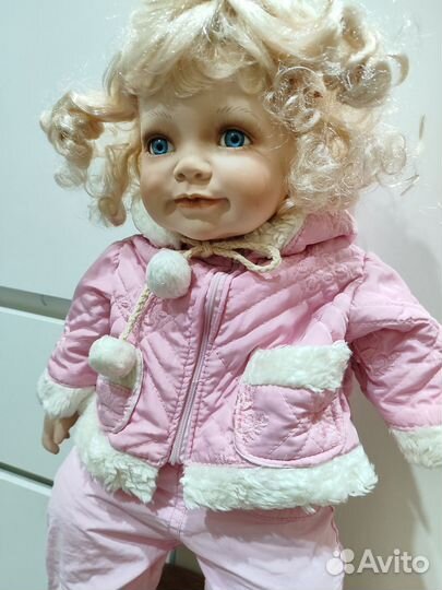 Кукла фарфоровая большая