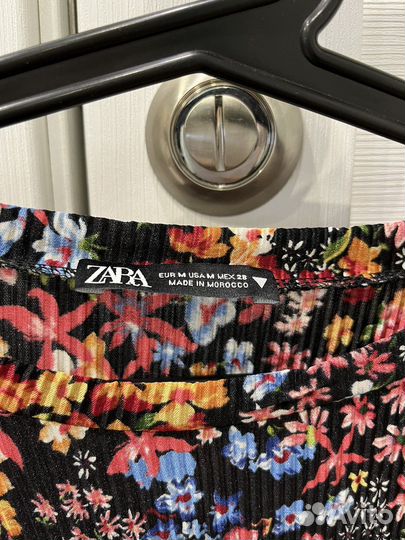 Платье Zara размер m