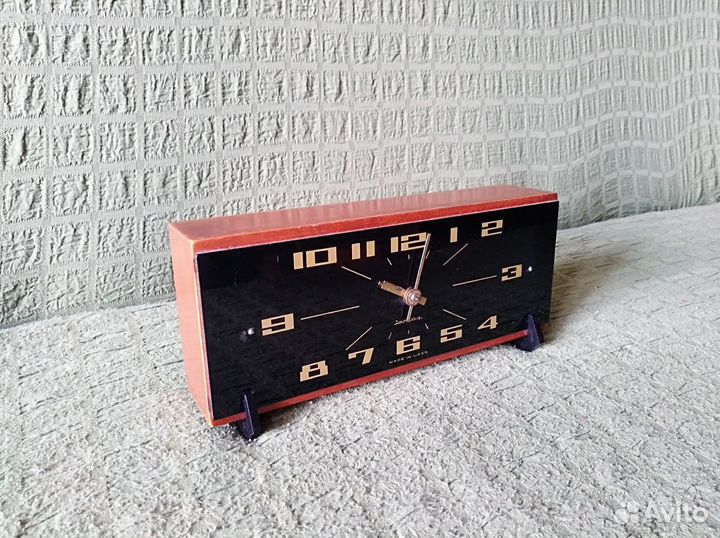 Часы настольные. Янтарь. СССР