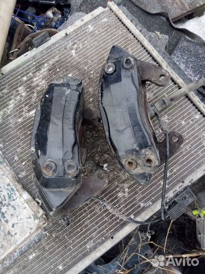 Суппорта Мерседес w220 S500 mercedes