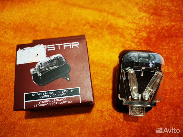 Универсальное зарядное устройство